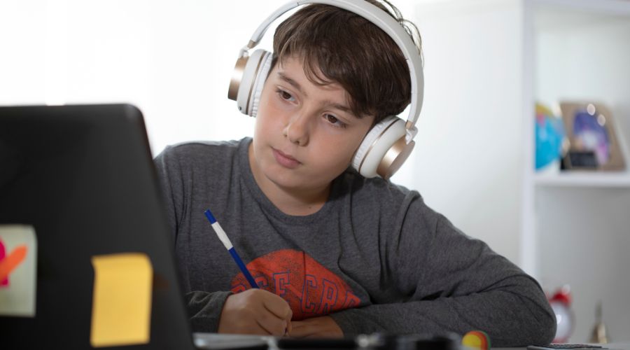 Why Online Learning Support Works for Children with Autism